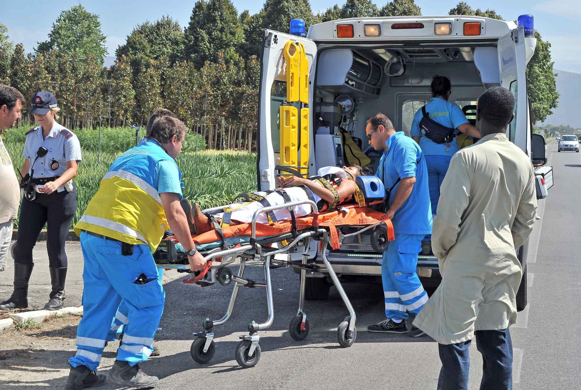 Tamponamento a quattro sulla tangenziale di Pistoia
