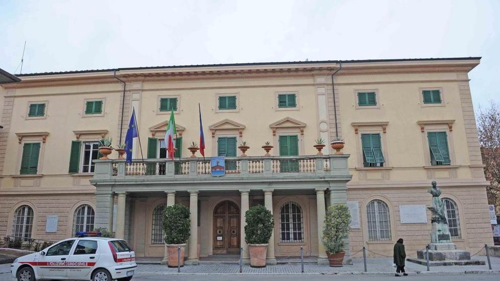 Il Comune dichiara guerra ai passi carrabili abusivi
