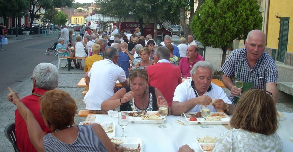 Novecento ospiti alla festa per il benvenuto ai turisti