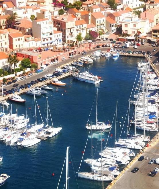 Cala Gavetta rinasce: stop alle motovedette ritornano i barconi 