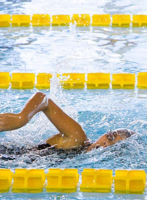 Piscina aperta anche la sera fino alle 22