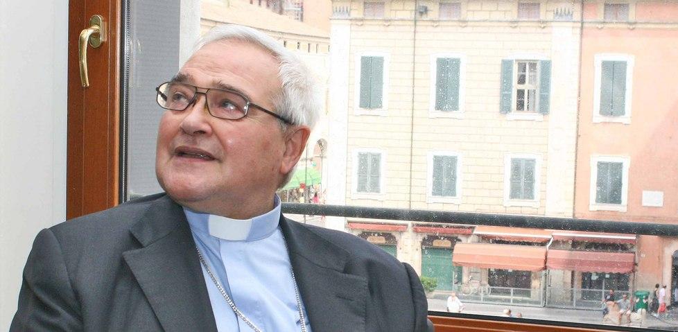 Le denunce del Vescovo Controlli dopo la messa 