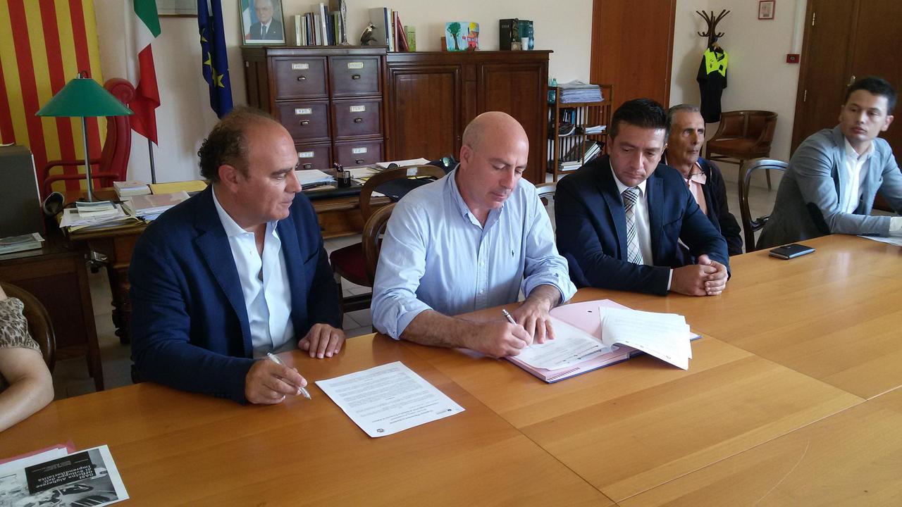 La firma del protocollo d'intesa tra Comune di Alghero e Università di Sassari