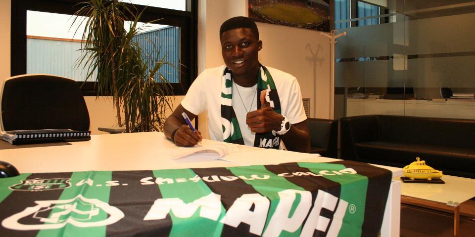 Ecco la firma sul contratto che lega il ghanese Duncan al Sassuolo