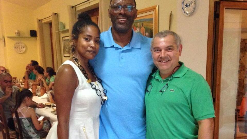 Carl Banks e la moglie con il sindaco Dionigi Deledda