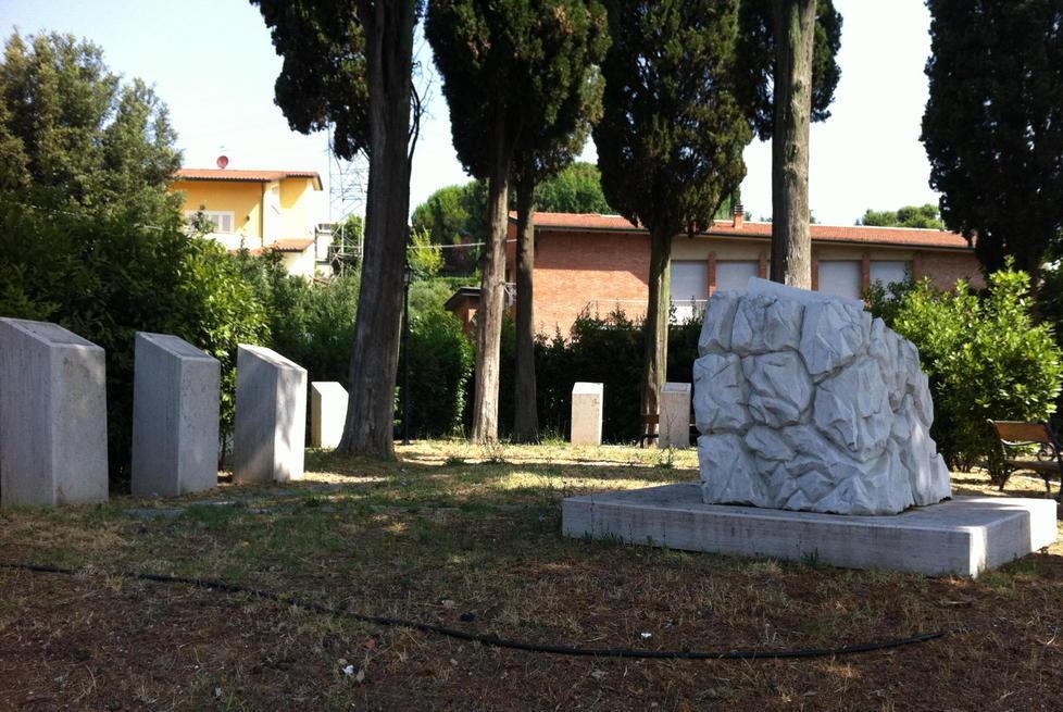 Parco Carducci, no alle telecamere 