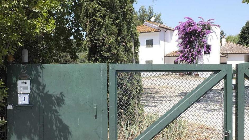 Indagini serrate sul furto nella villa di Cafaggio