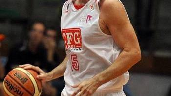 Colpo del Basket Golfo tesserato Mario Gigena