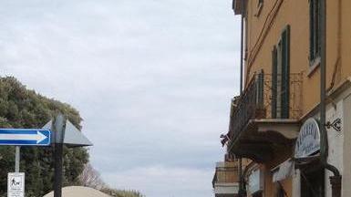 Chiedevano soldi per un’associazione