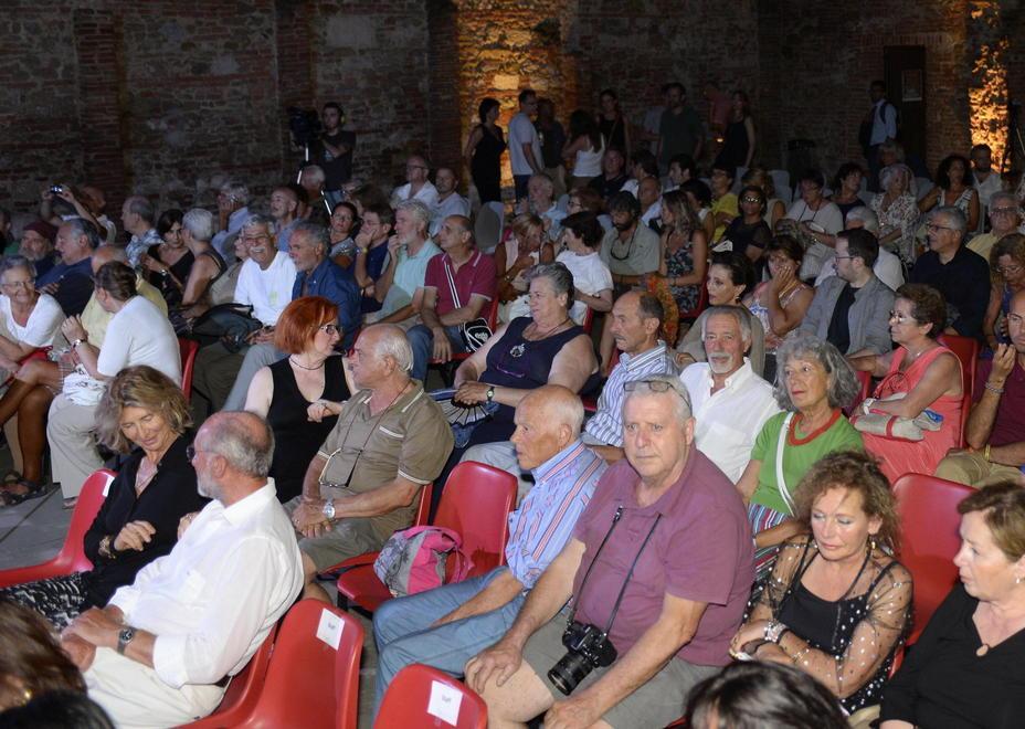 Premio Monicelli, emozioni al Cassero per Emma Bonino 