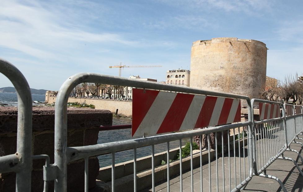 Alghero, anche i Bastioni perdono pezzi 