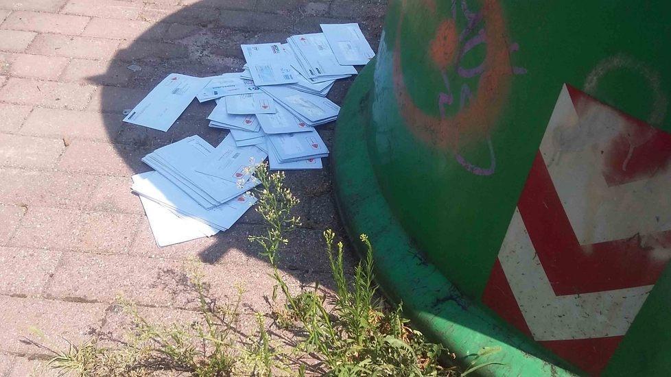 Butta via le lettere, licenziato in tronco postino a Reggio