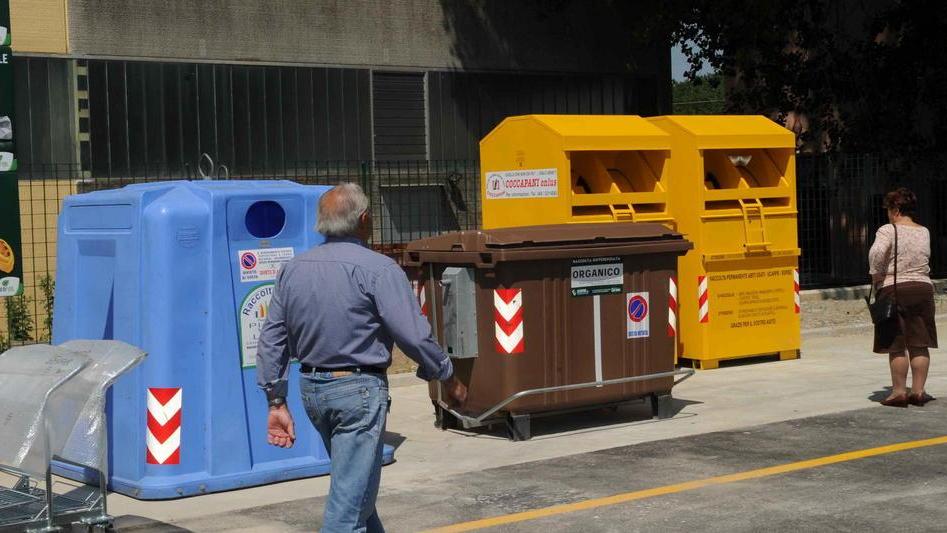 Rifiuti, arrivano nuove esenzioni e tagli a Pontedera