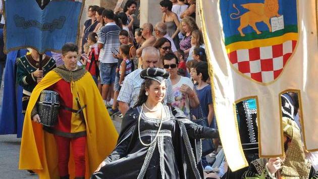 San Jacopo 2015 una processione all’ora della Giostra