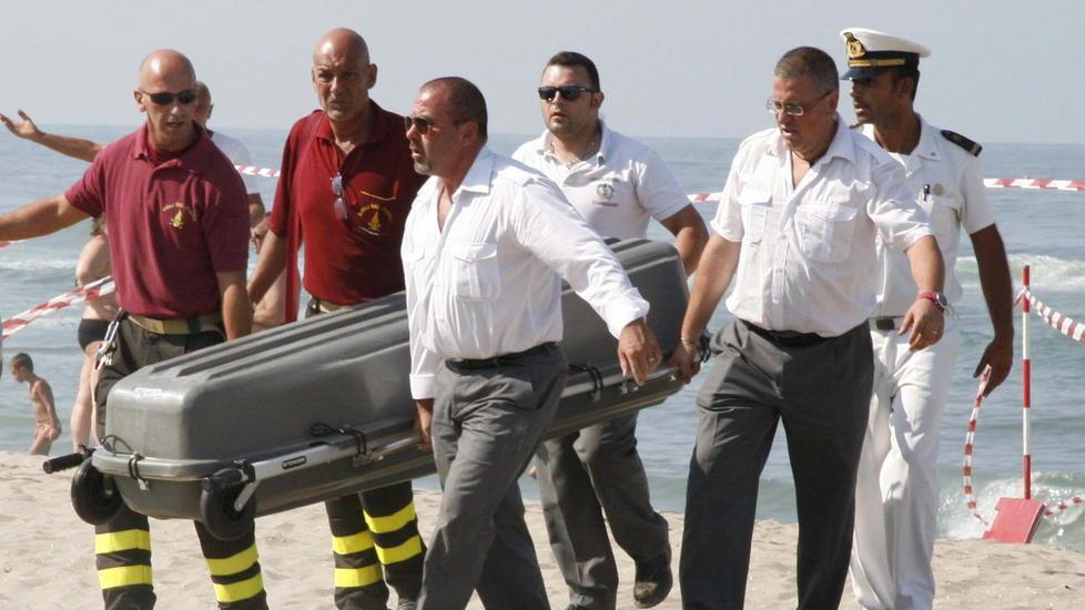 Il mare restituisce il corpo di Yacouba