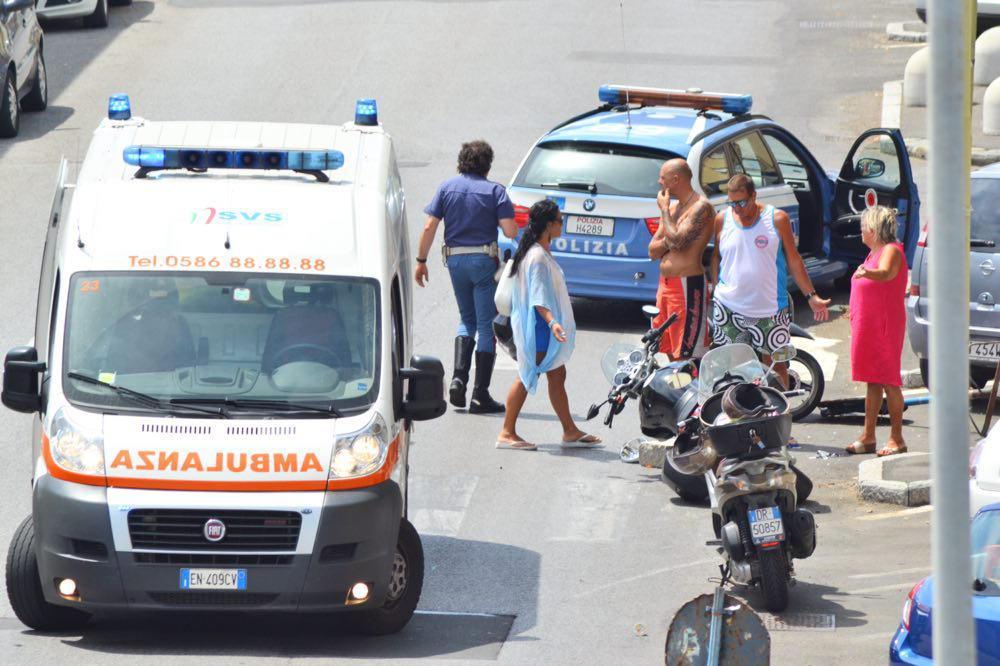 I soccorsi in via Campania (Silvestri/Pentafoto)