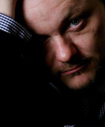 Oggi appuntamento con John Niven