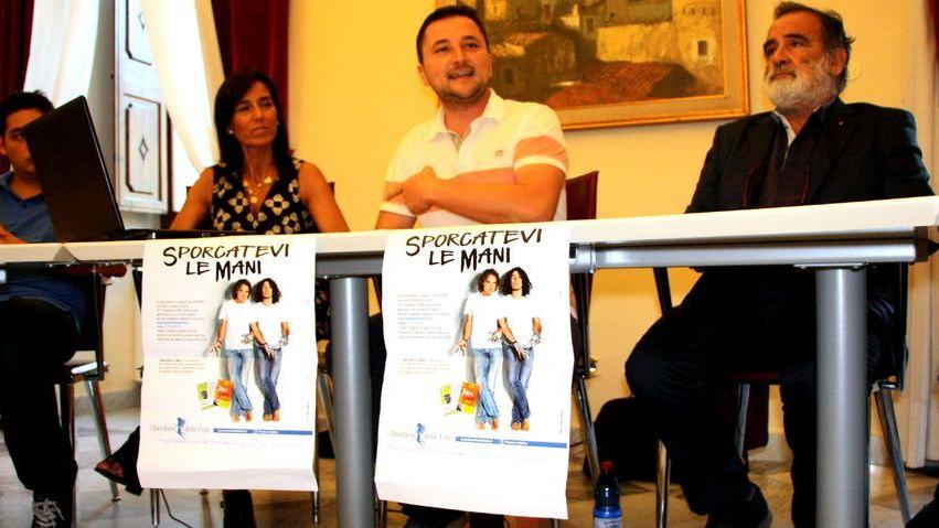Dai “bambini delle fate” l’invito a sporcarsi le mani