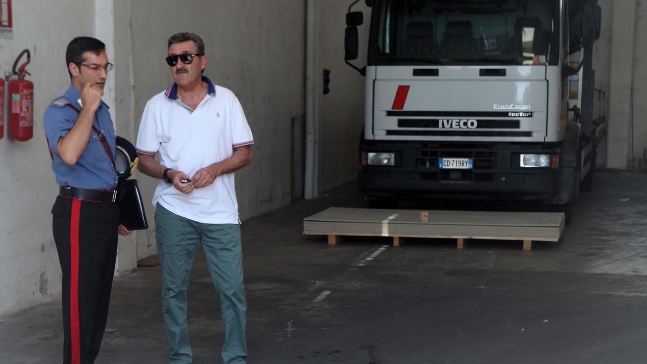 Cadelbosco Sopra: cede il tetto, operaio precipita per 8 metri. E' gravissimo