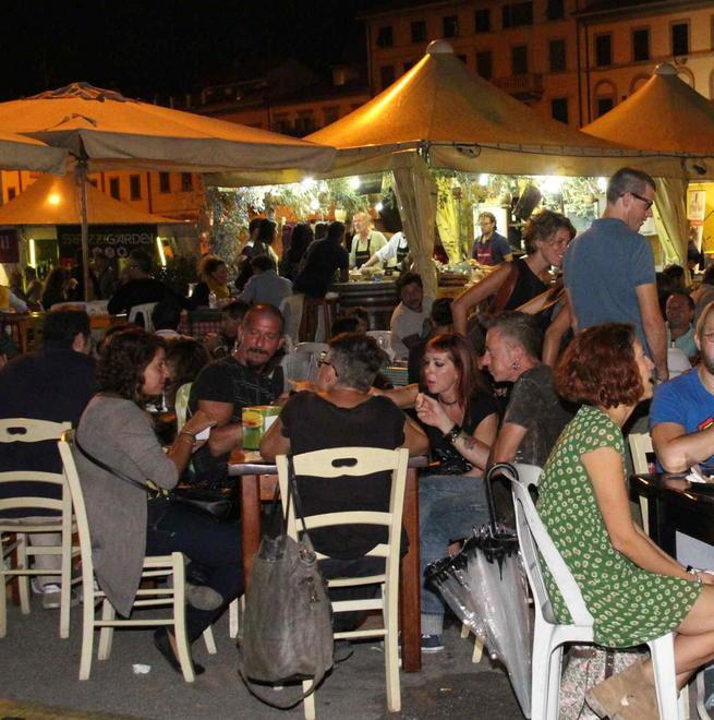 Nuova raffica di multe ai locali in centro 