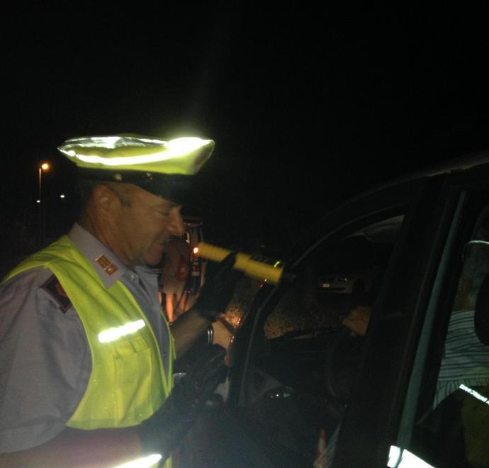 Guerra all’alcol, controllate 120 persone 