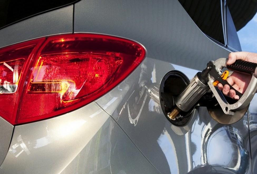 Auto a Gpl, arriva l’App che ti dà una mano 