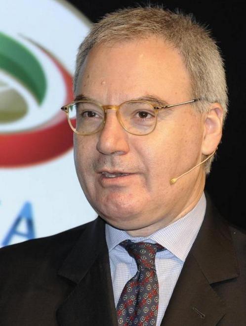 Stasera scende in campo il calendario 