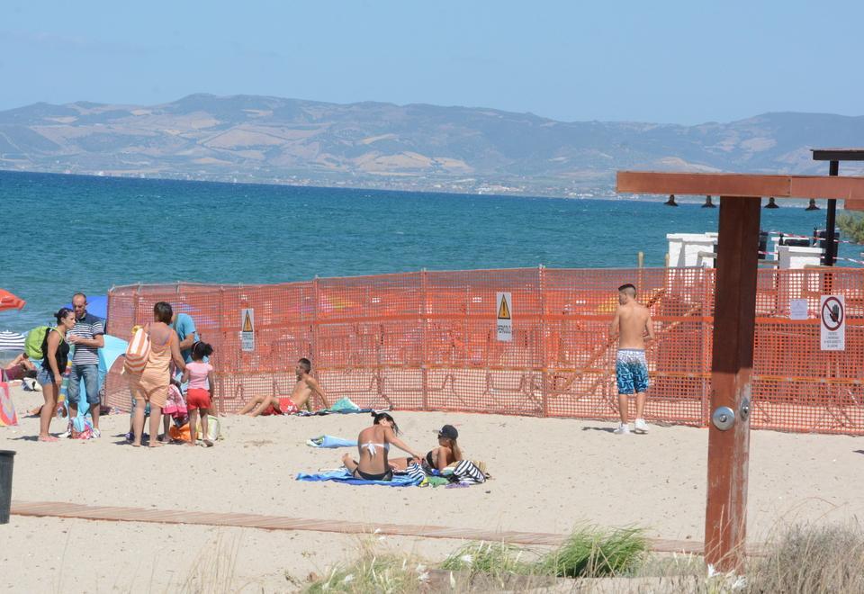 L’area della Rotonda di Platamona dopo il crollo è stata posta sotto sequestro e resa inaccessibile