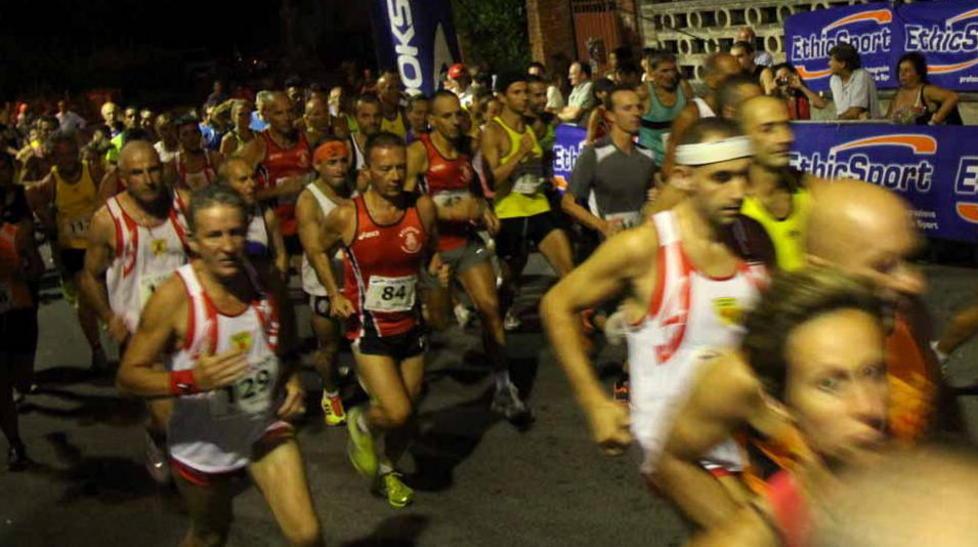 Venti volte “Attraverso le mura” a Massa 