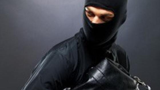 Furti in casa d'estate, i carabinieri spiegano come difendersi