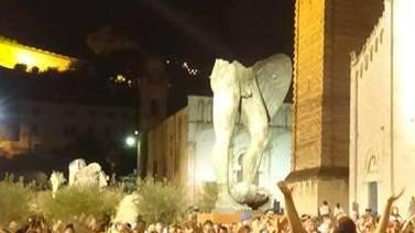 Flash mob in piazza contro l’Aids