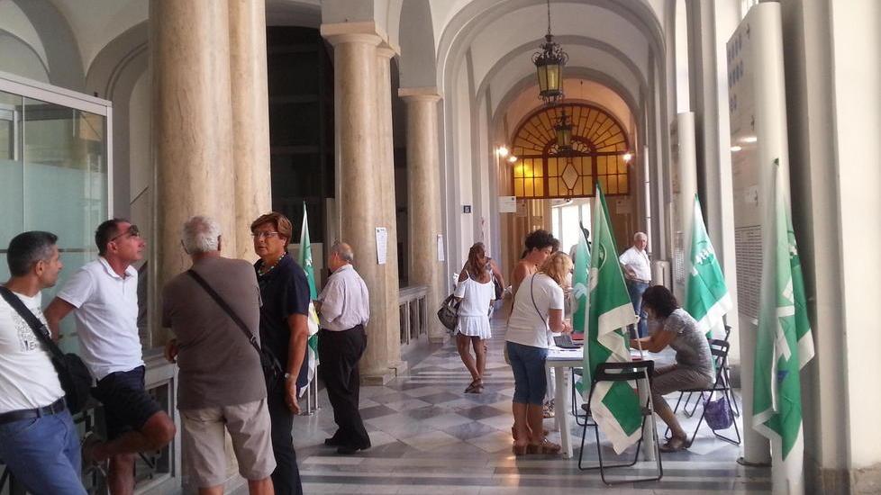 «Il consiglio comunale sfiduci Porfido»