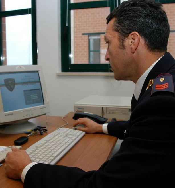 Ufficio passaporti ad alta tensione 