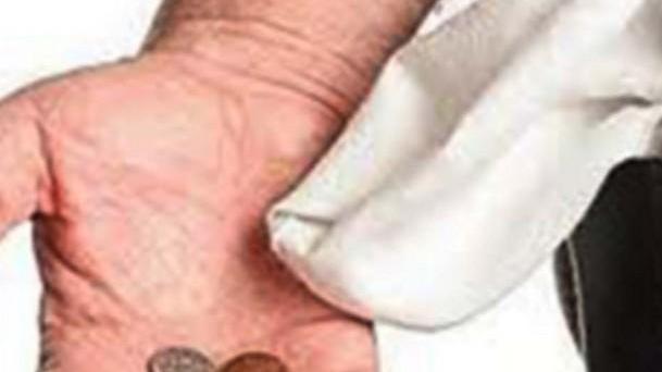 Povertà in crescita e Comune senza soldi