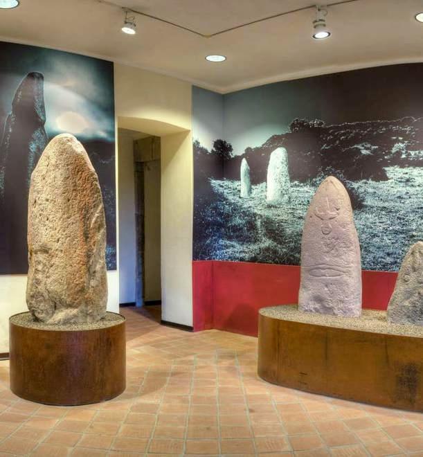 Laconi, tour virtuale tra i menhir 