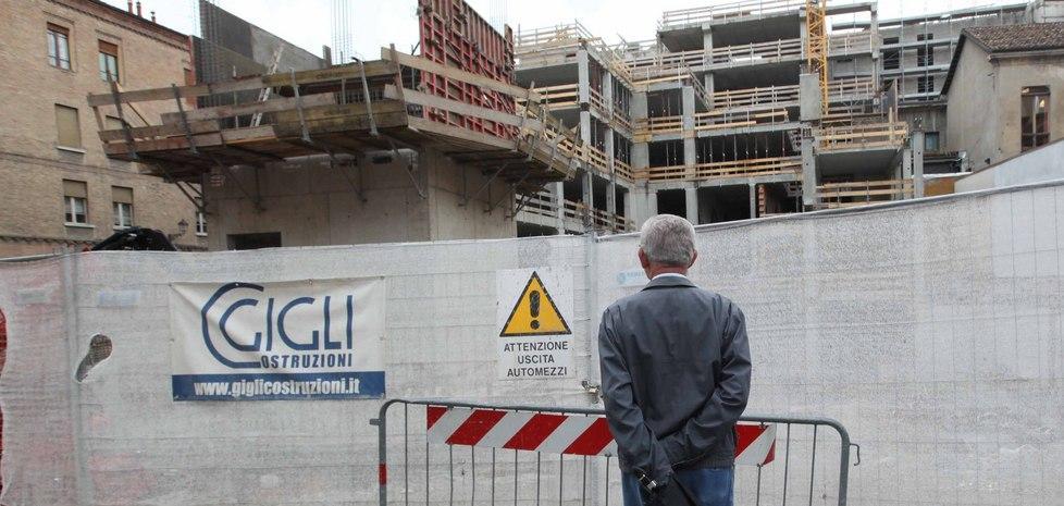 Palazzo ex Poste, la giunta tira dritto 