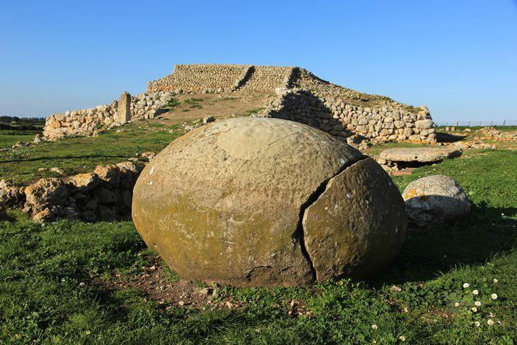 Monte d'Accoddi 
