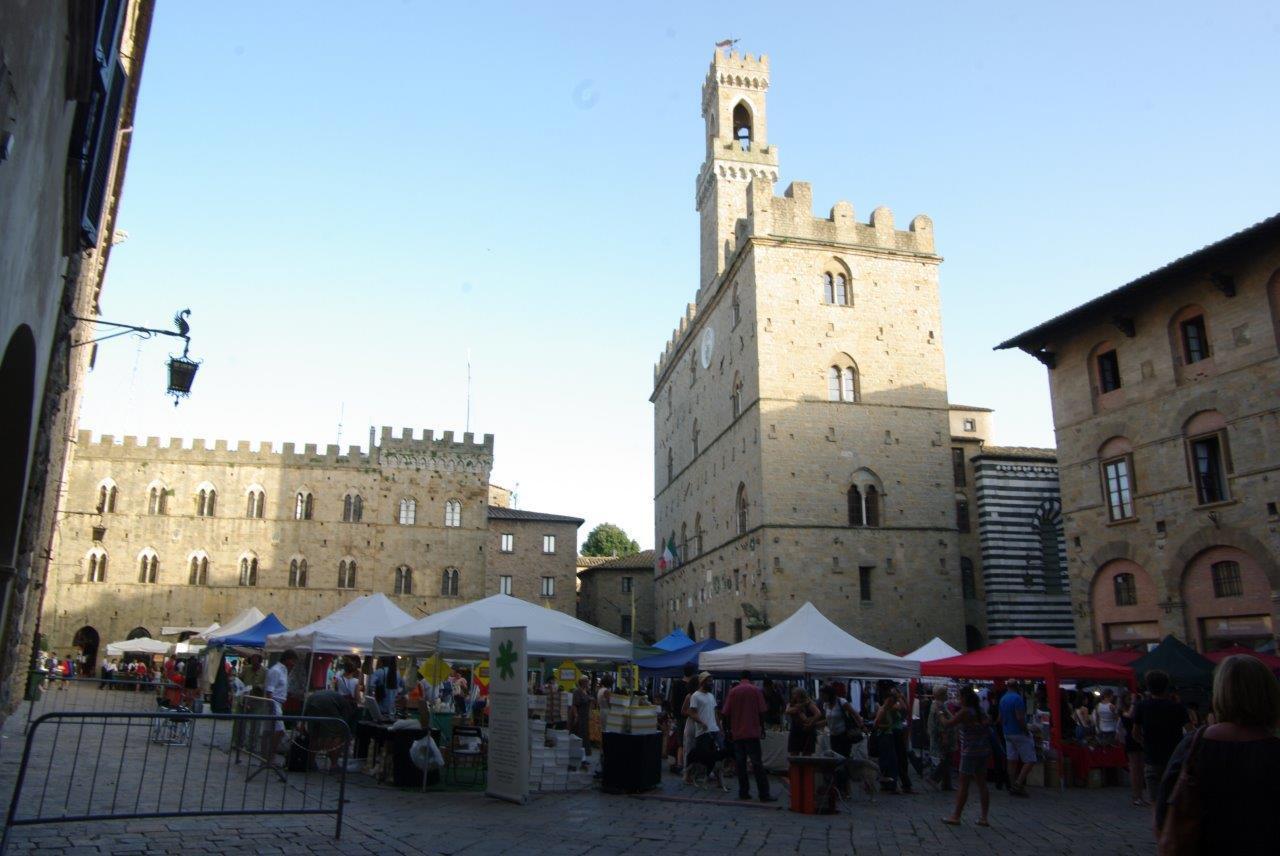 Vegani d'Italia unitevi a Volterra