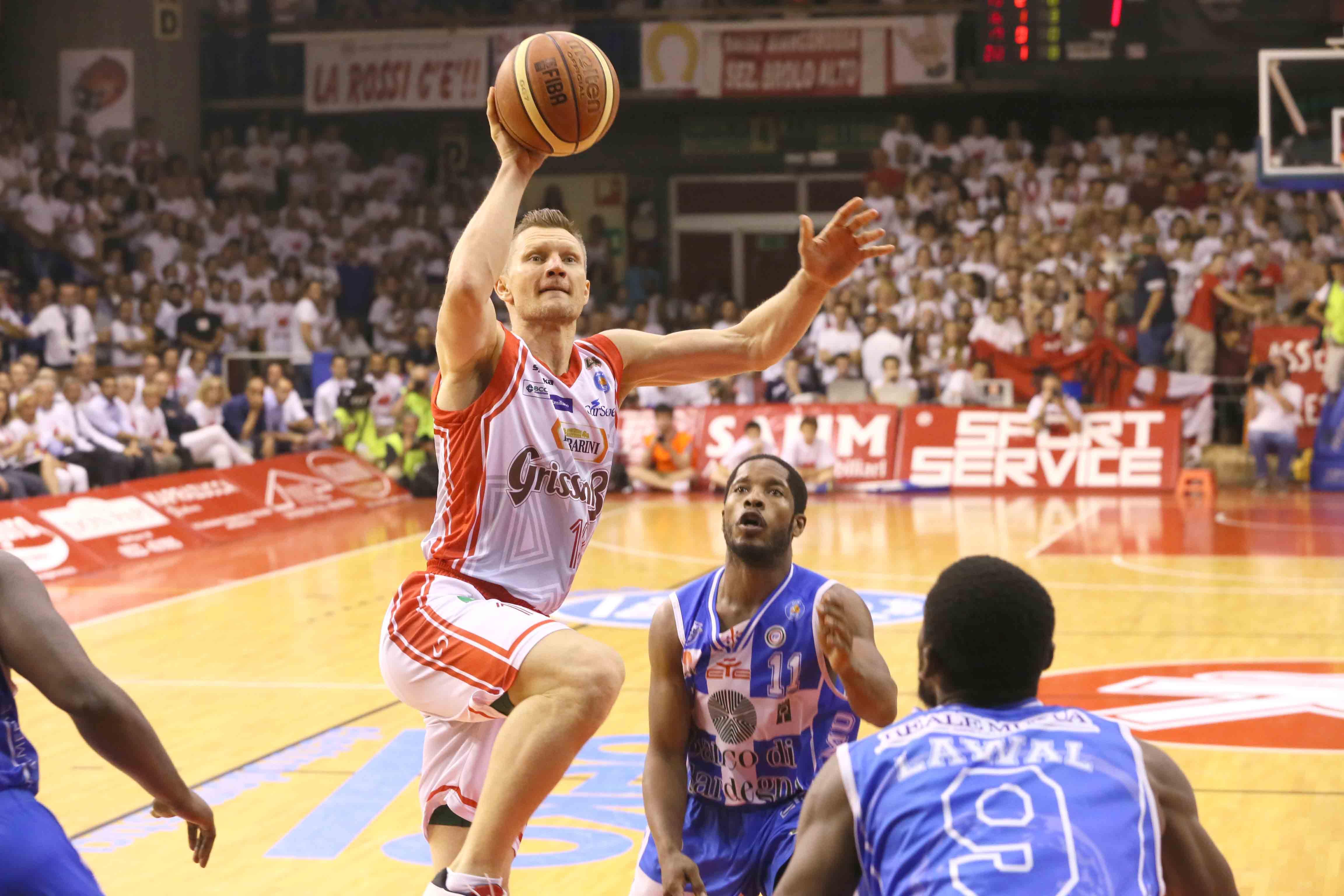 Basket, ecco il calendario: la Grissin Bon riparte da Torino 