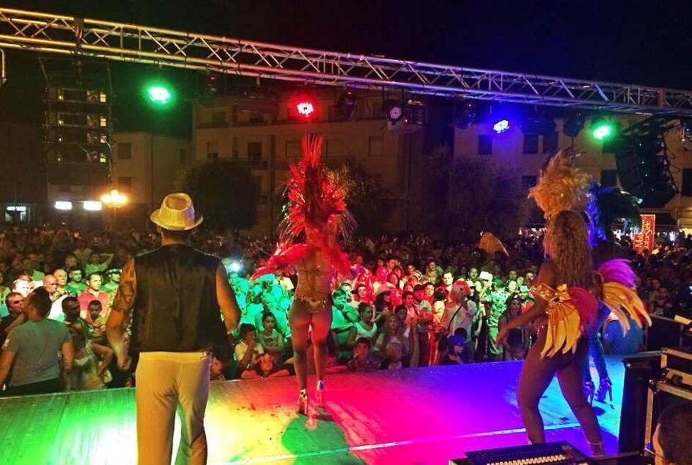 Carnevale d’estate, una festa doppia a Pontremoli