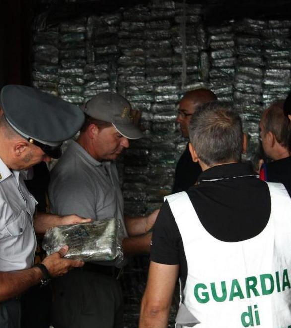 Maxi traffico di cocaina 12 indagati, uno è livornese