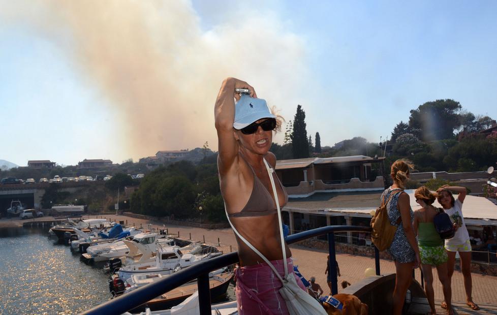 Turisti spaventati: «L’inferno era ovunque» 