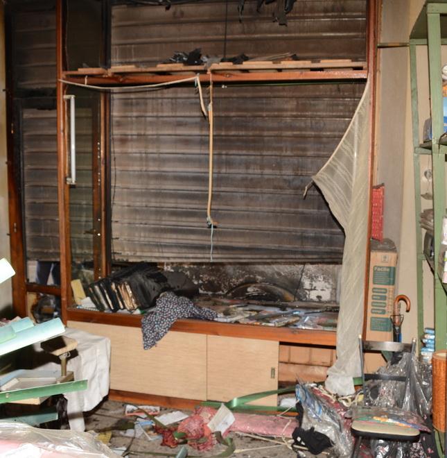 Due famiglie ostaggio di un incendio 