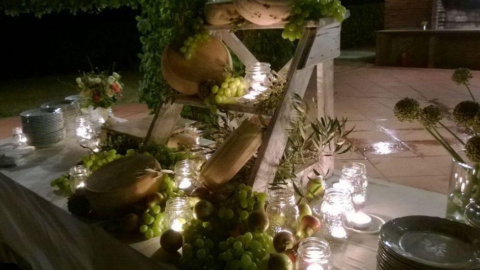 Dalla Malesia sul Colle per una torta nuziale fatta con forme di pecorino a vapore