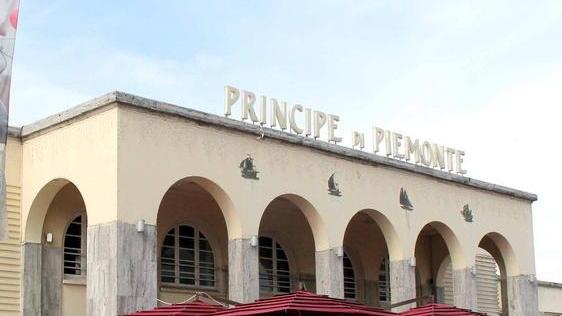 Lavoratori sotto il Municipio domani