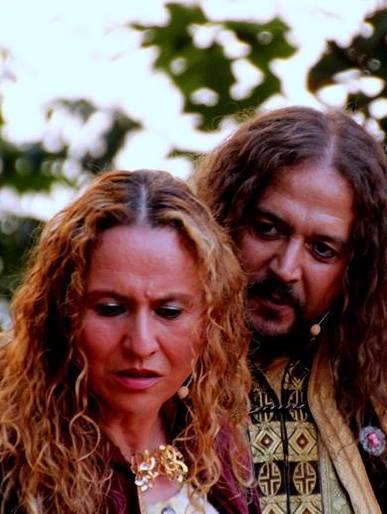 Matilde ed Enrico tornano a Canossa 