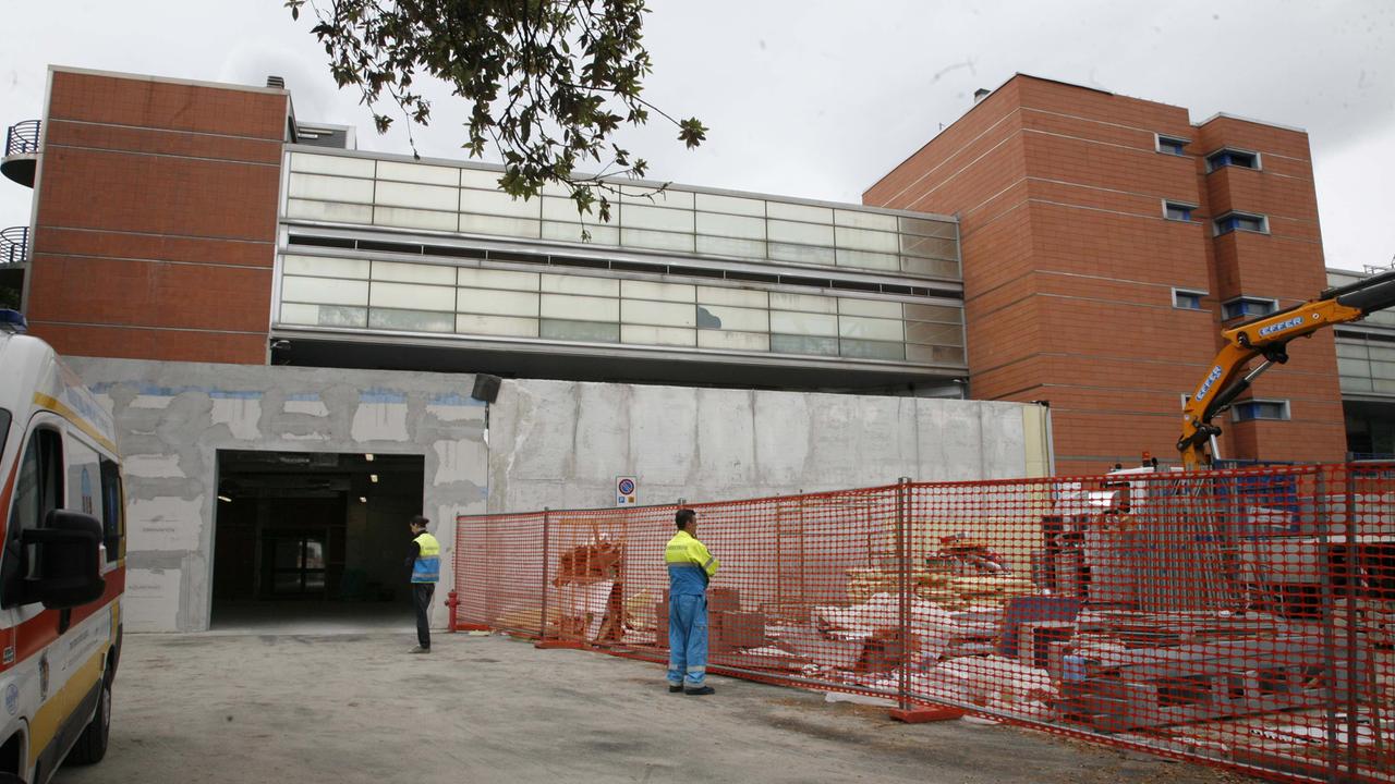 I lavori del pronto soccorso del "Versilia"