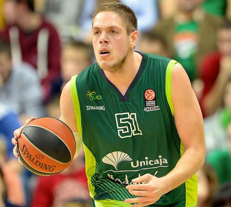 Mays o Anosike per la Grissin Bon se la stella Stimac dirà no 