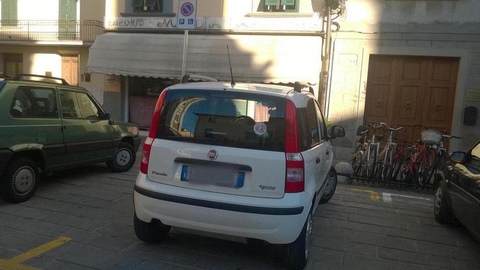 Sosta selvaggia, ci sono i “vigilini”