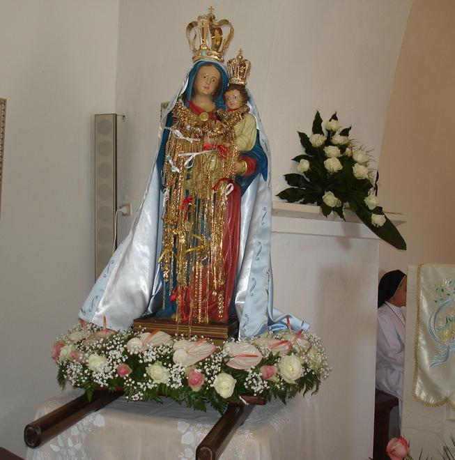 Su Cossolu, via alla festa tra riti, folk e corse di asini 